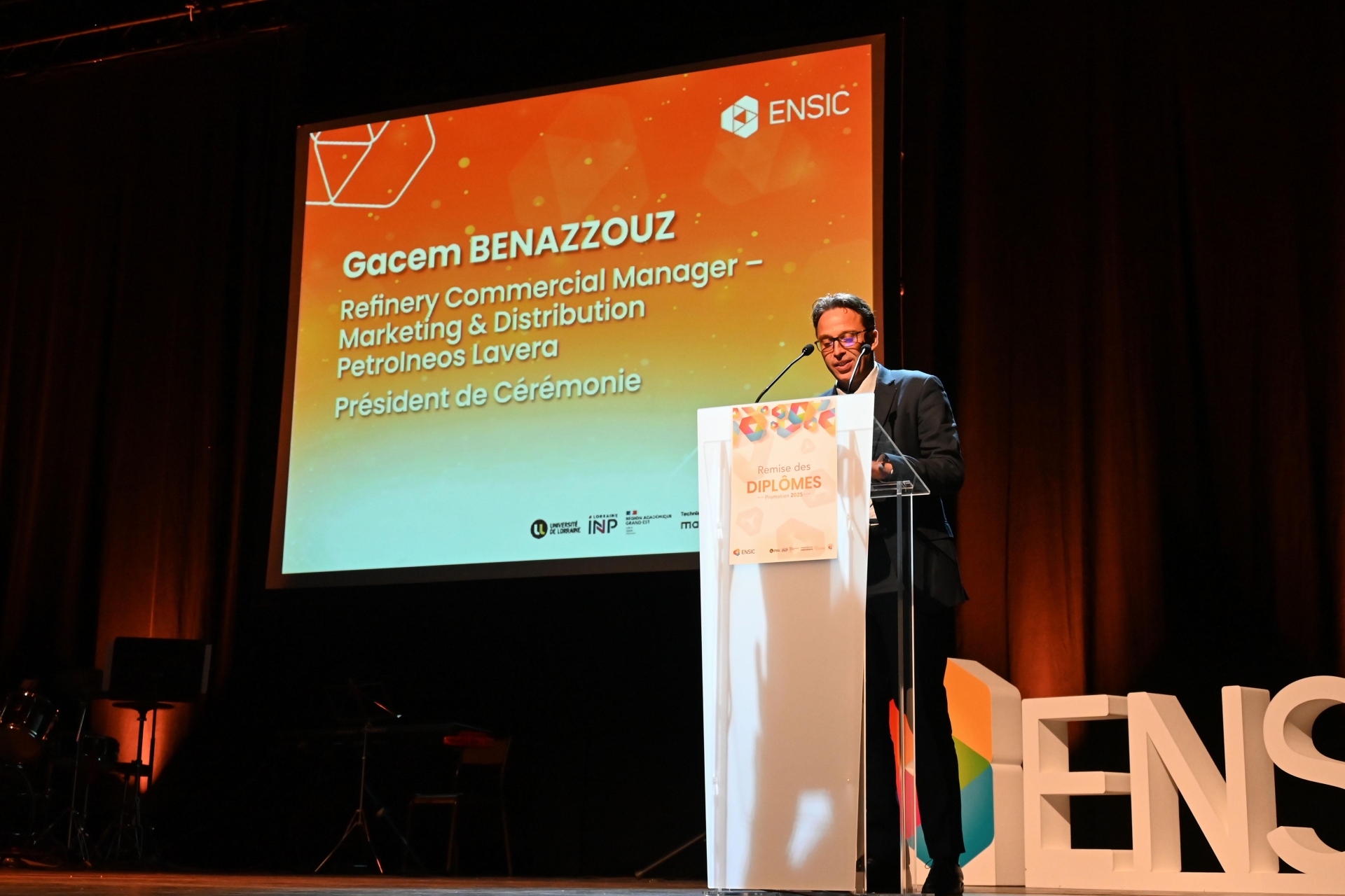 La cérémonie a été présidée par Gacem Benazzouz, Refinery Commercial Manager chez PetroIneos (site de Lavéra).